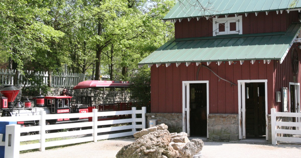 Memphis Zoo | Once Upon A Farm