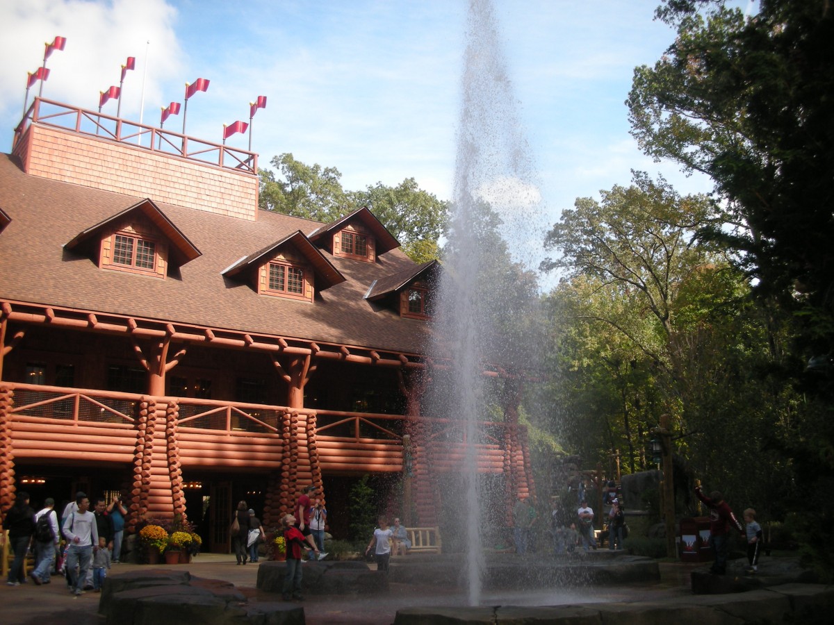 Zoo & Aquarium Architecture